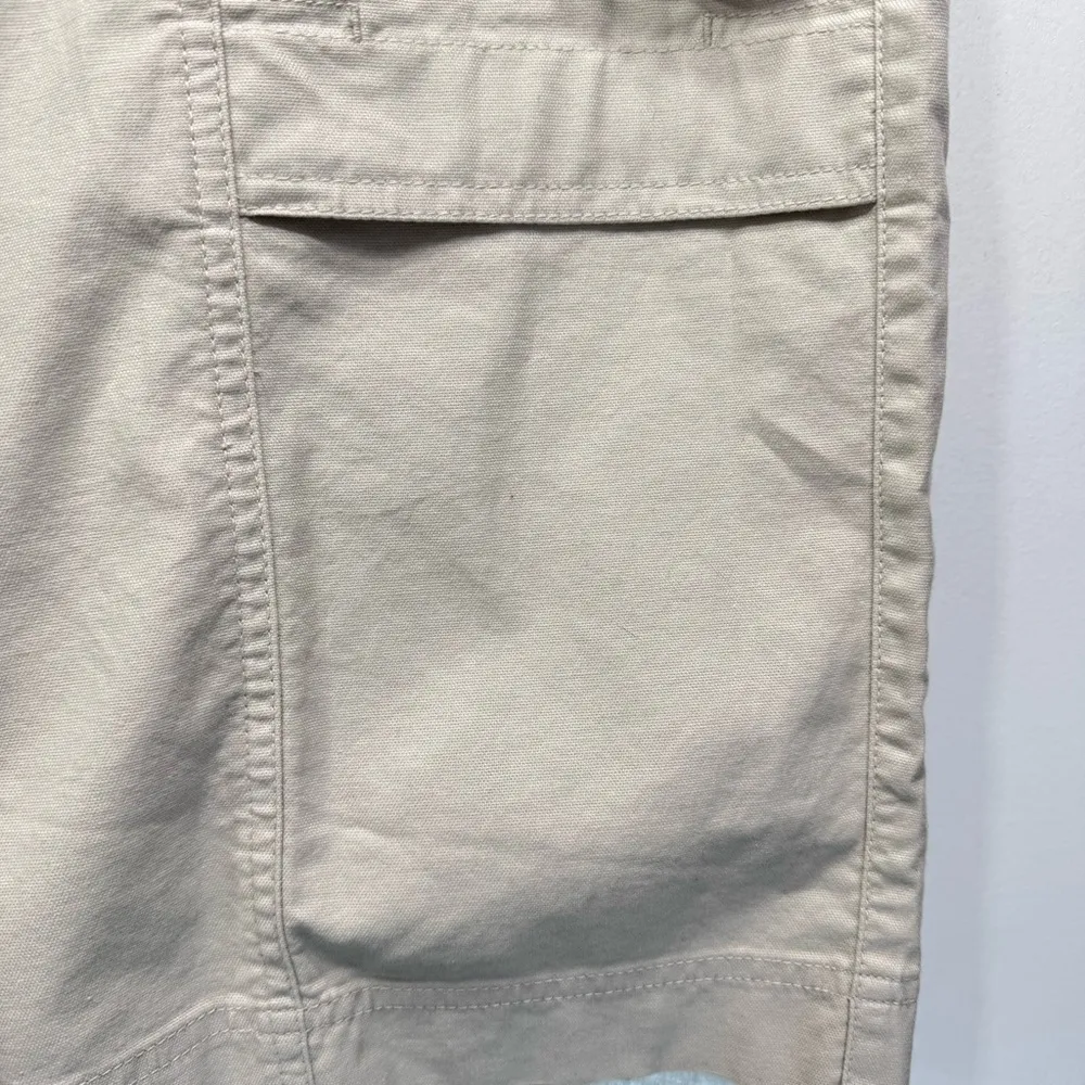 Woolrich Fairwinds Bermuda Cargo Utility Shorts in Stone Khaki Tan Size 4 - Image 3