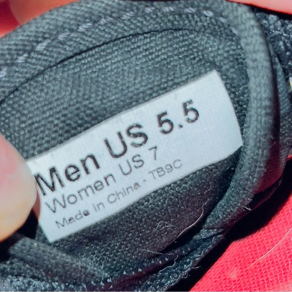 Vans Off The Wall Authentic Sneaker Shoe in Black Zebra Canvas - Image 6