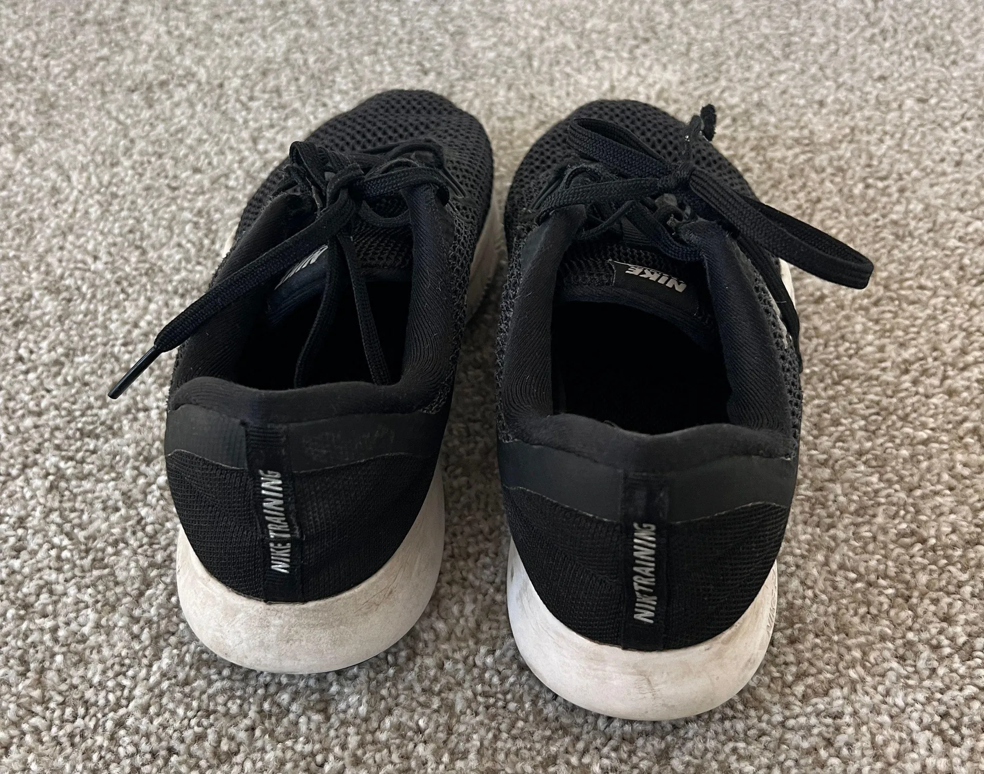 Women’s Black Tennis Shoes Size 7 - Image 8