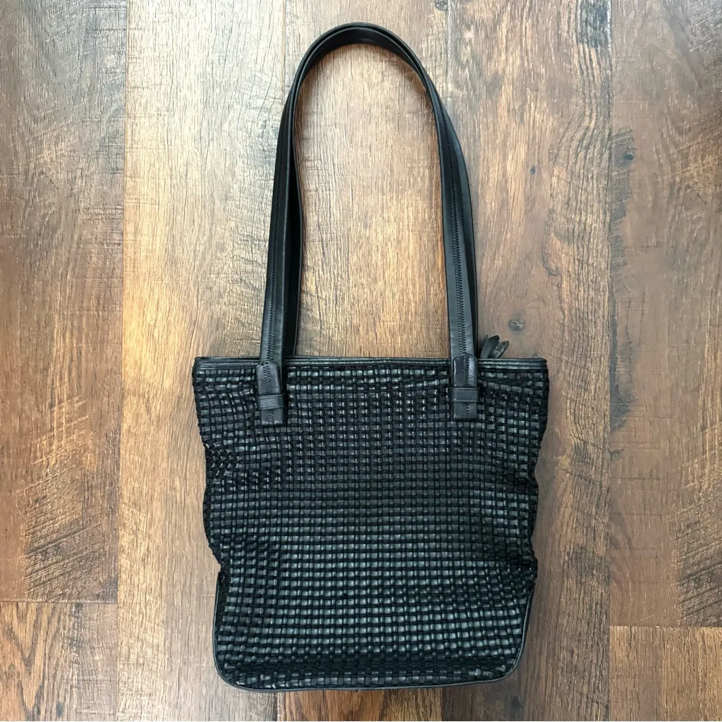 THE SAK ELLIOT LUCCA black PVC shoulder bag - Image 2