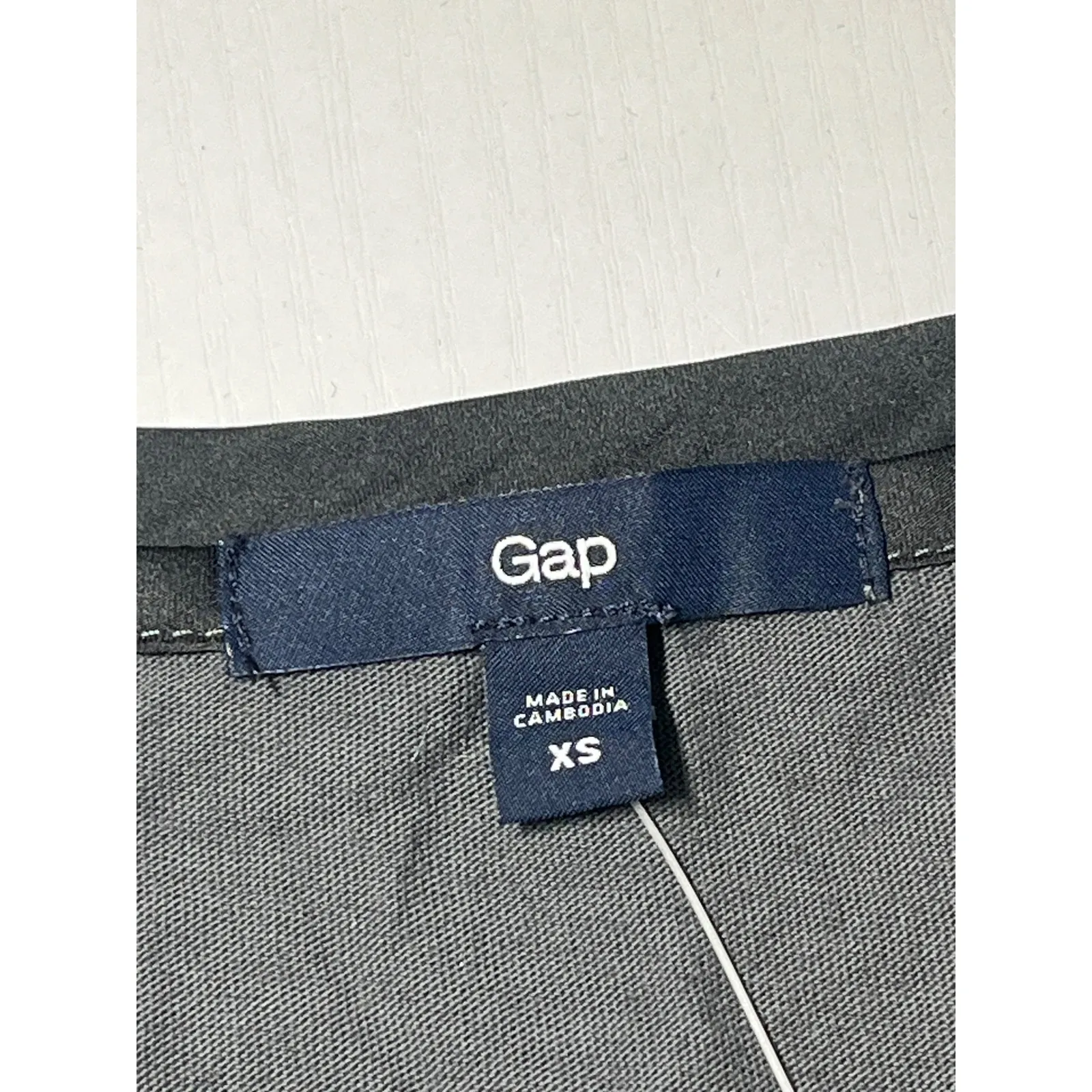 Gap Women Black Racerback Tank Top Cutout Detail Athletic Casual Size XS new - Image 5