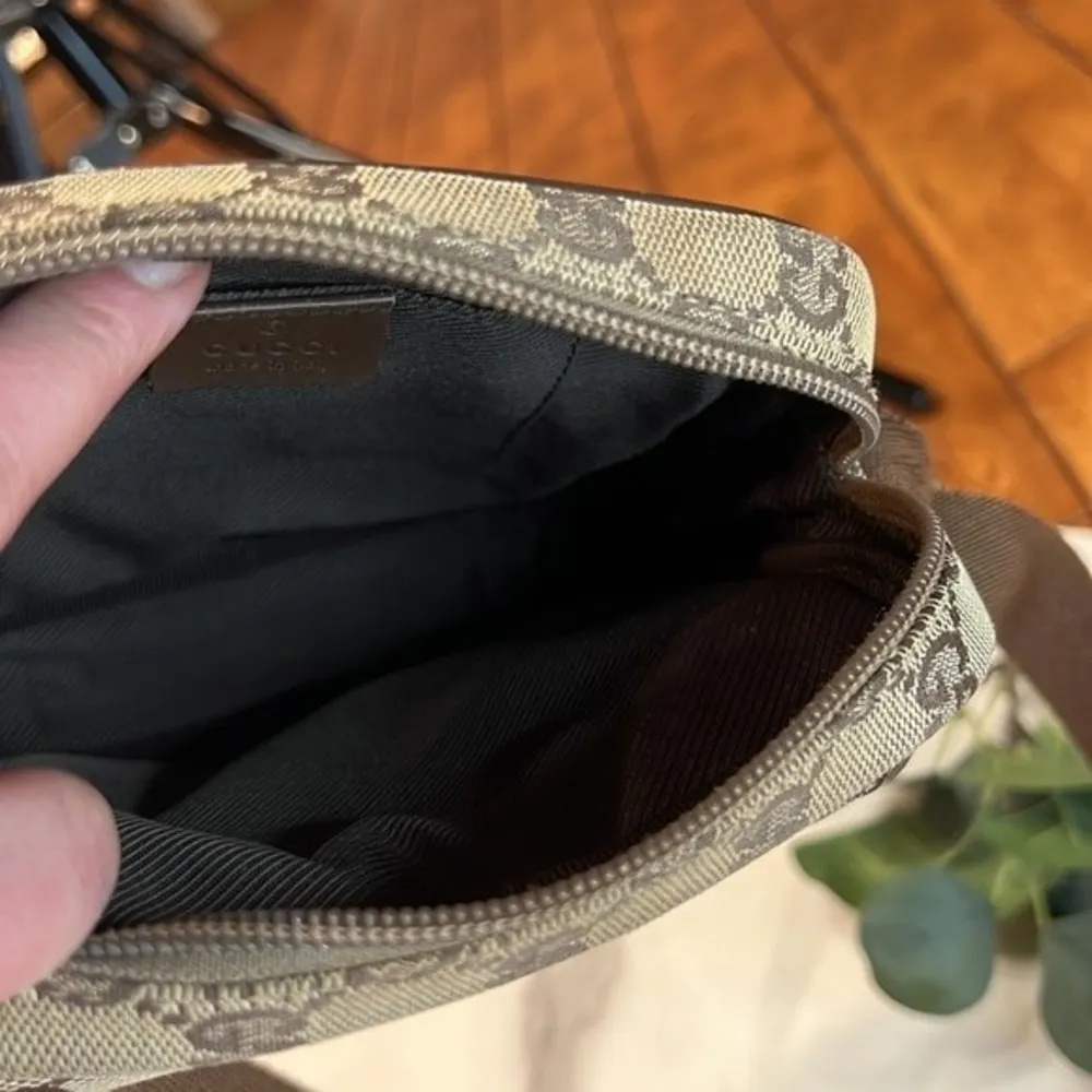 Gucci Vintage GG Jackie Mini Camera  bag - Image 11