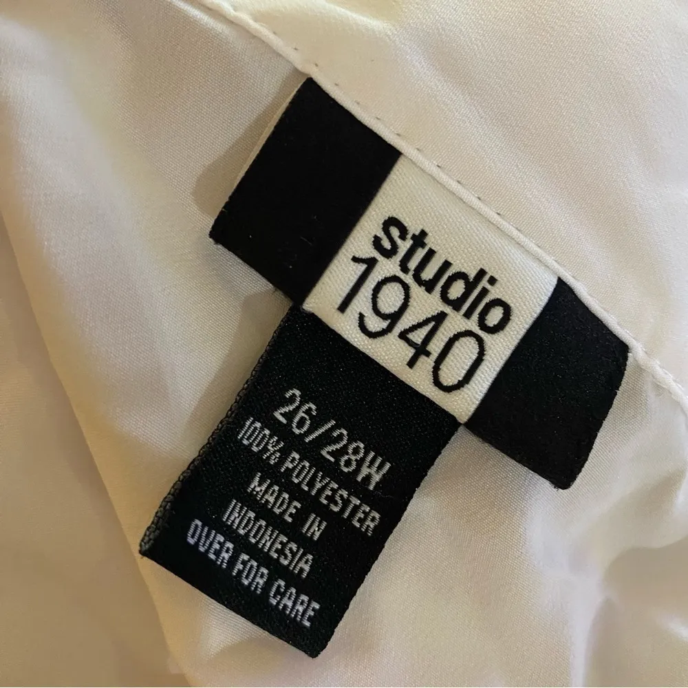 Vintage 90s-Y2K Studio 1940 Button Front Blouse White 26/28W - Image 2