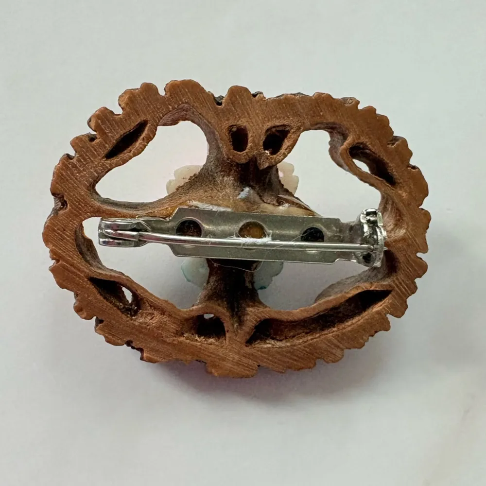 Vintage Dainty Sliced Walnut Shell w/ Resin Flowers Brooch Pin Pink - Image 6