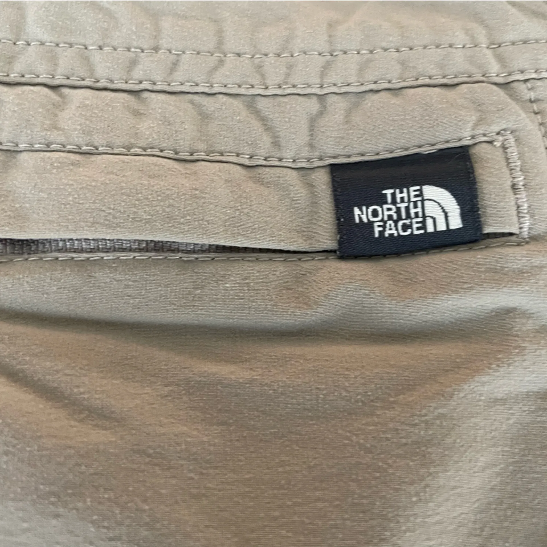 North Face Khaki Shorts - size 4 - Image 2