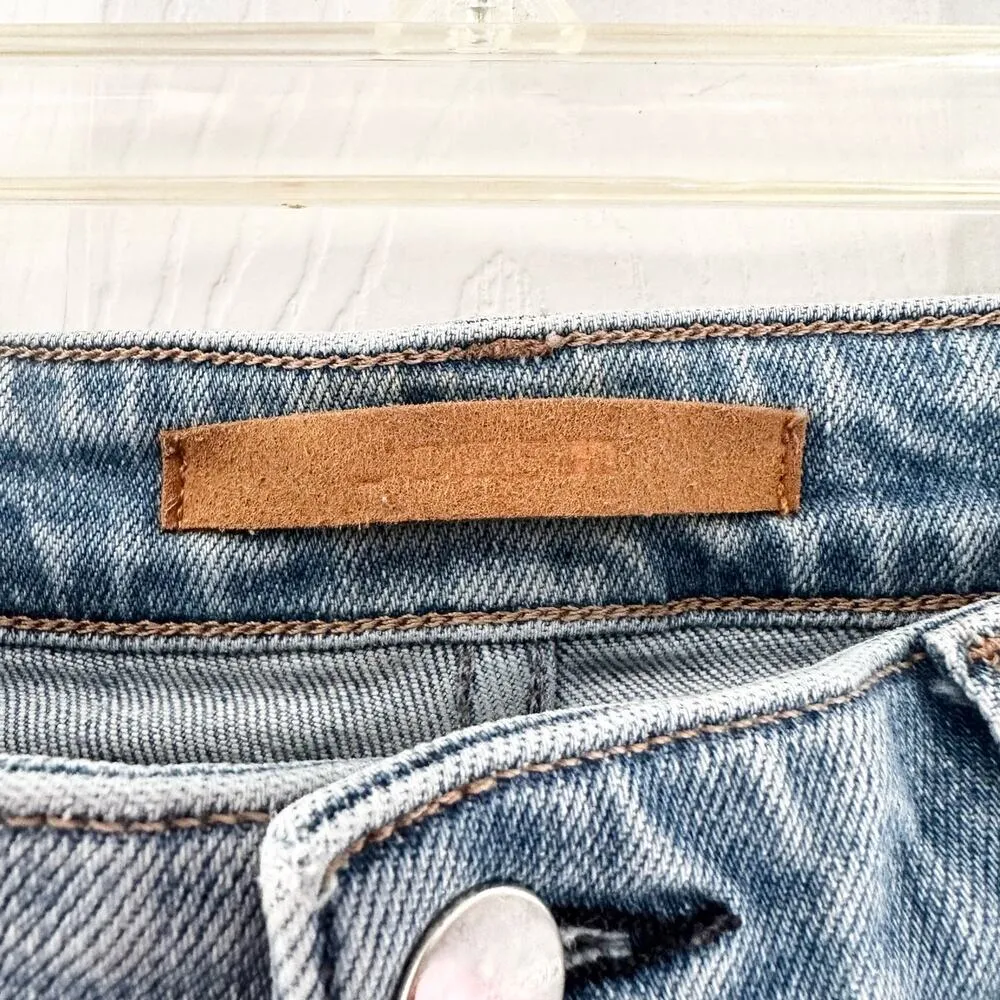 Joe's Jeans Light Wash Distressed The Niki Mid Rise Boyfriend Raw Hem Denim 26 - Image 8