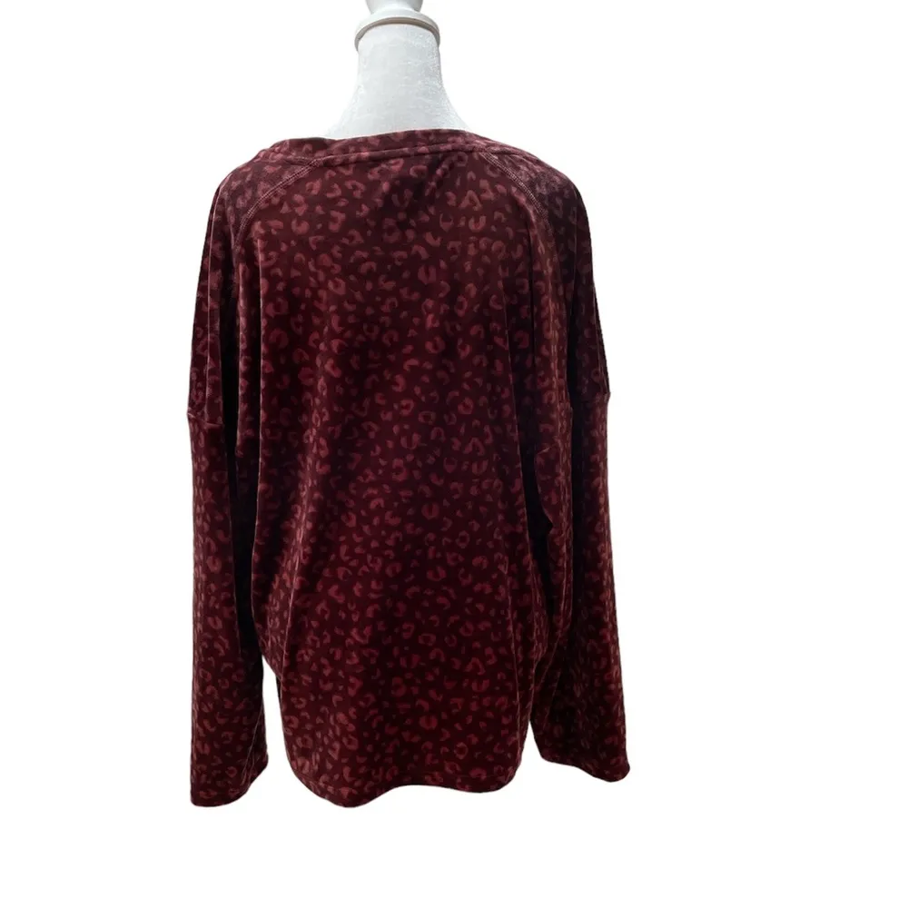 Red & Pink Animal Print Velvet Long Sleeve Pullover Sweatshirt XL - Image 4