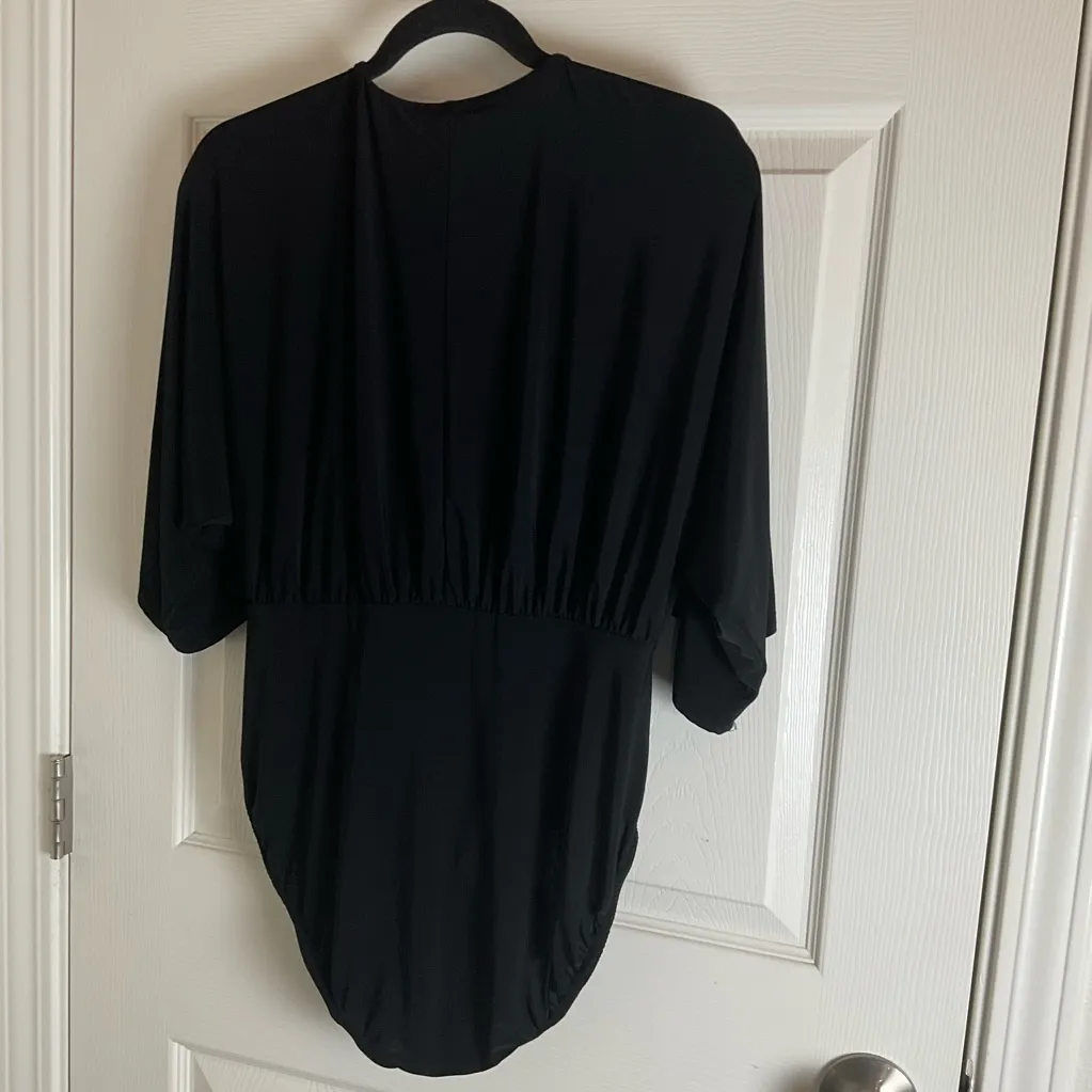 Boohoo Lola silky wrap over flared Black bodysuit top Women's NWT size 12 - Image 10