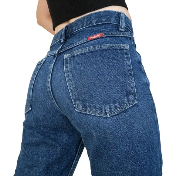 Wrangler Dark Wash Jeans - Image 2