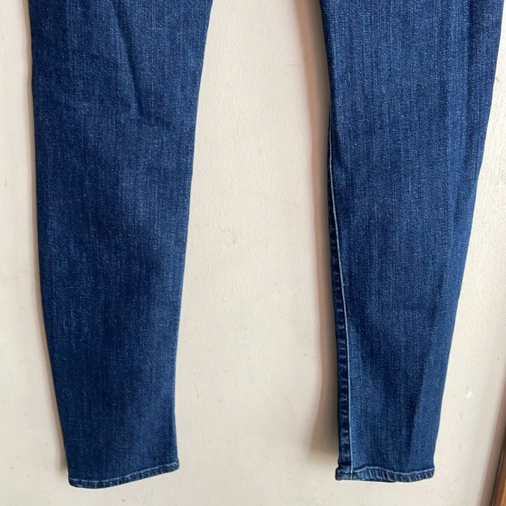 MOTHER The Looker Skinny Jeans in Flowers From the Storm Blue Size 27 - Image 12