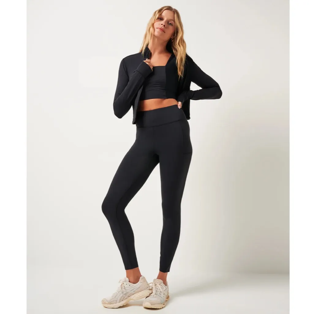 Travis Mathew Moveknit Sport Top New! - Image 4