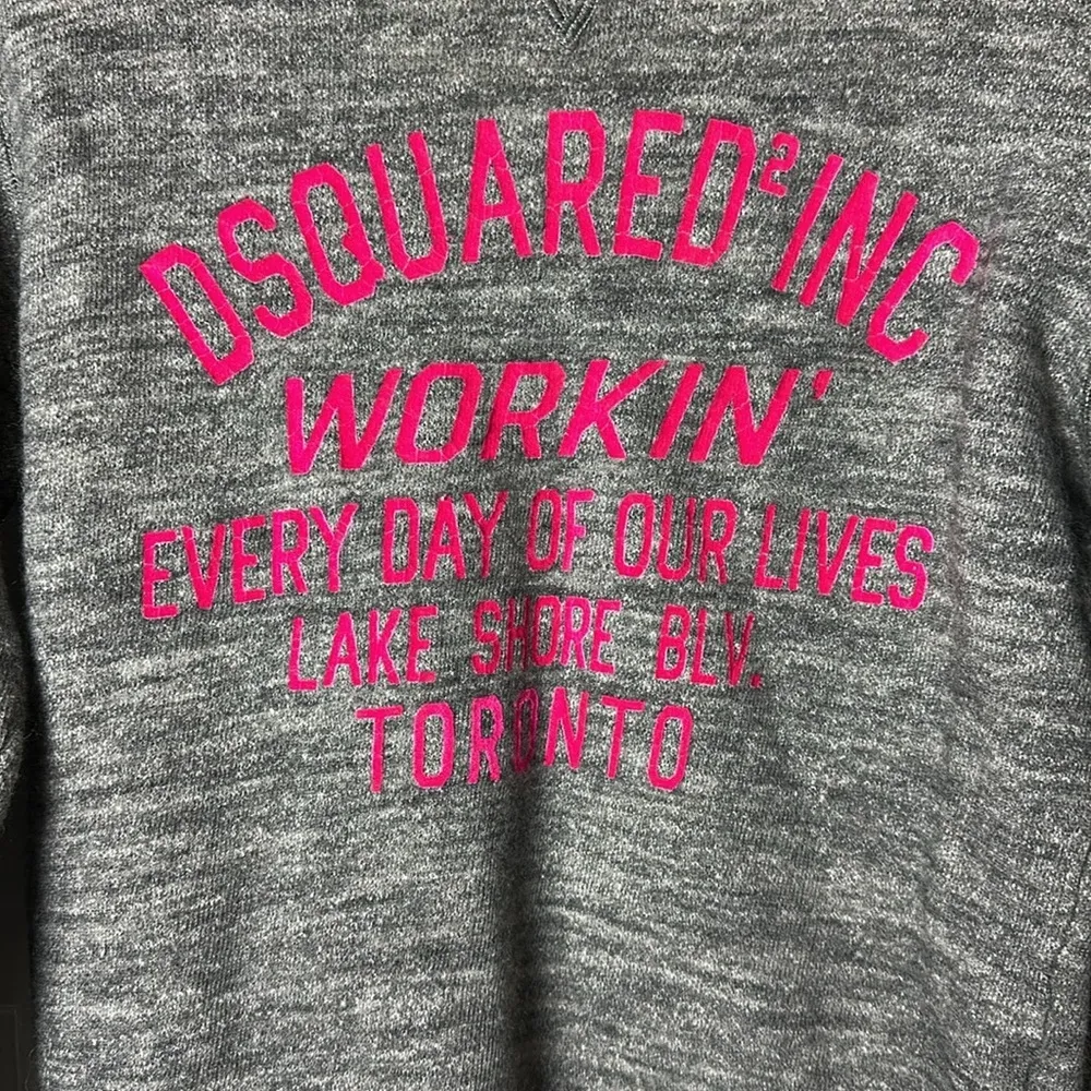 Dsquared2 Gray Sweater with Pink Logo size medium - Image 3