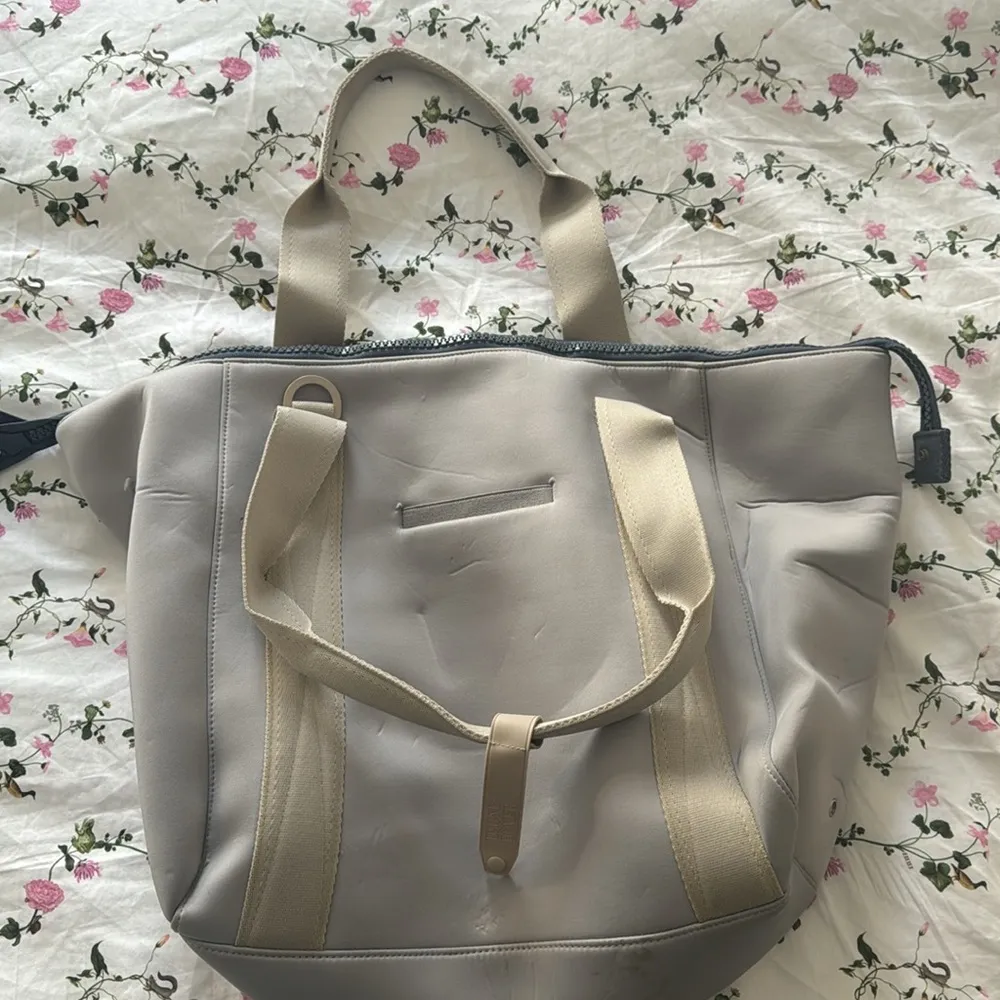 Danger Dover Grey Tote Bag - Image 3