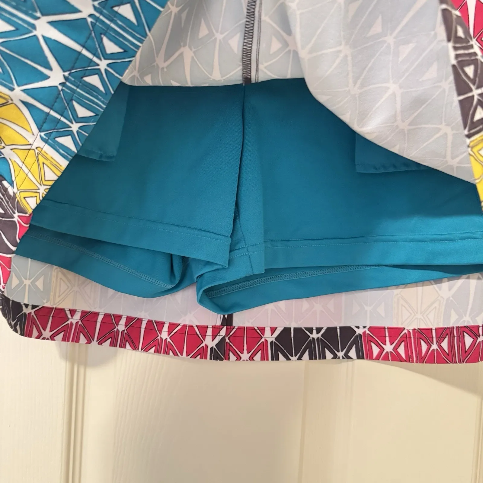 Slazenger Womens Golf Skort Colorful Geometric Skirt Pickleball Tennis Size 8 - Image 2