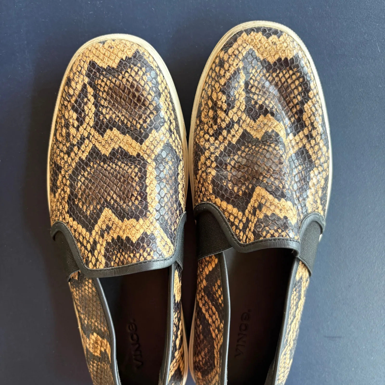 Vince Blair Snakeskin Embossed Leather Slip-On Comfort Sneaker Senegal Womens 8 - Image 4