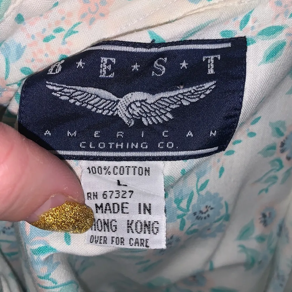 Best American Clothing Co white floral short sleeve button Down shirt Size L - Image 5