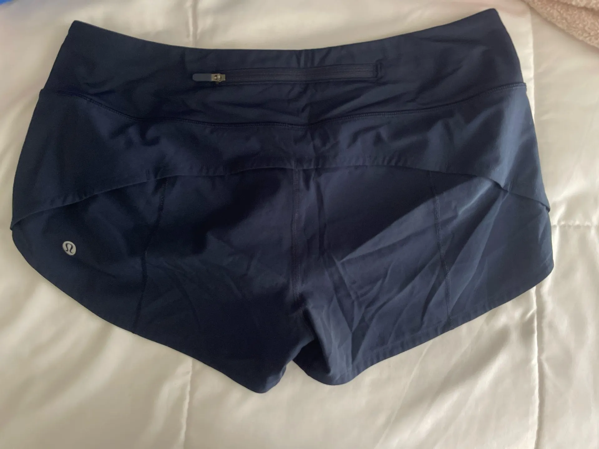 Lululemon Shorts Speed Up 2.5" Low-Rise Navy - Image 2