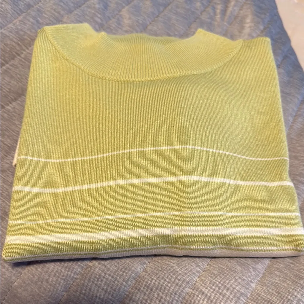 Adidas Green and Cream Crewneck Silk Sweater size M - Image 10