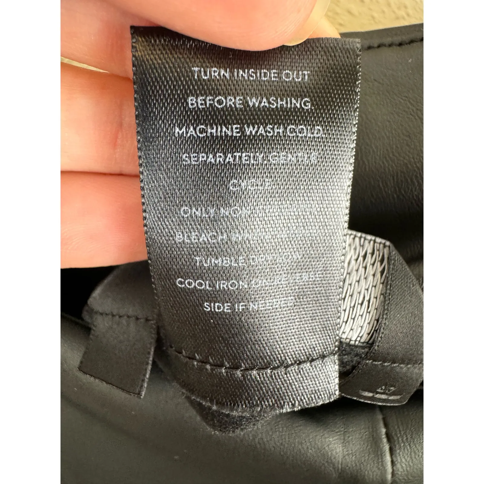 Simply Vera Vera Wang NWOT Black High Rise Skinny Pull On Pleather Pants Size 2X - Image 5