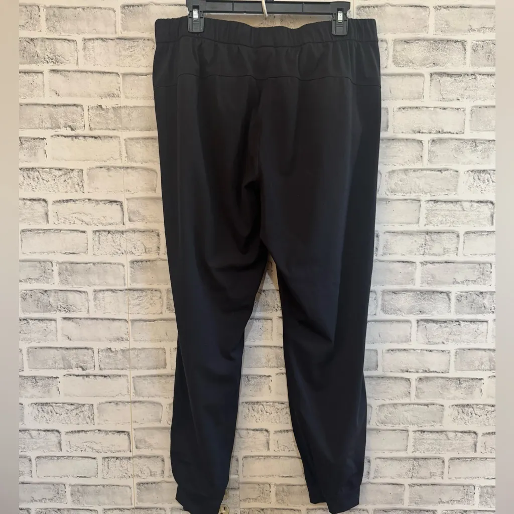 Women’s Makers Mark Black athletic travel joggers hidden drawstring Large - Image 2