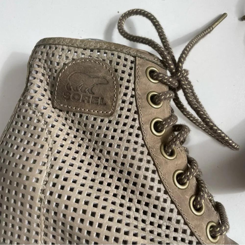 Sorel Booties Boots 1964 Premium Wedge Leather Perforated Lugged Sole Army Green - Image 5