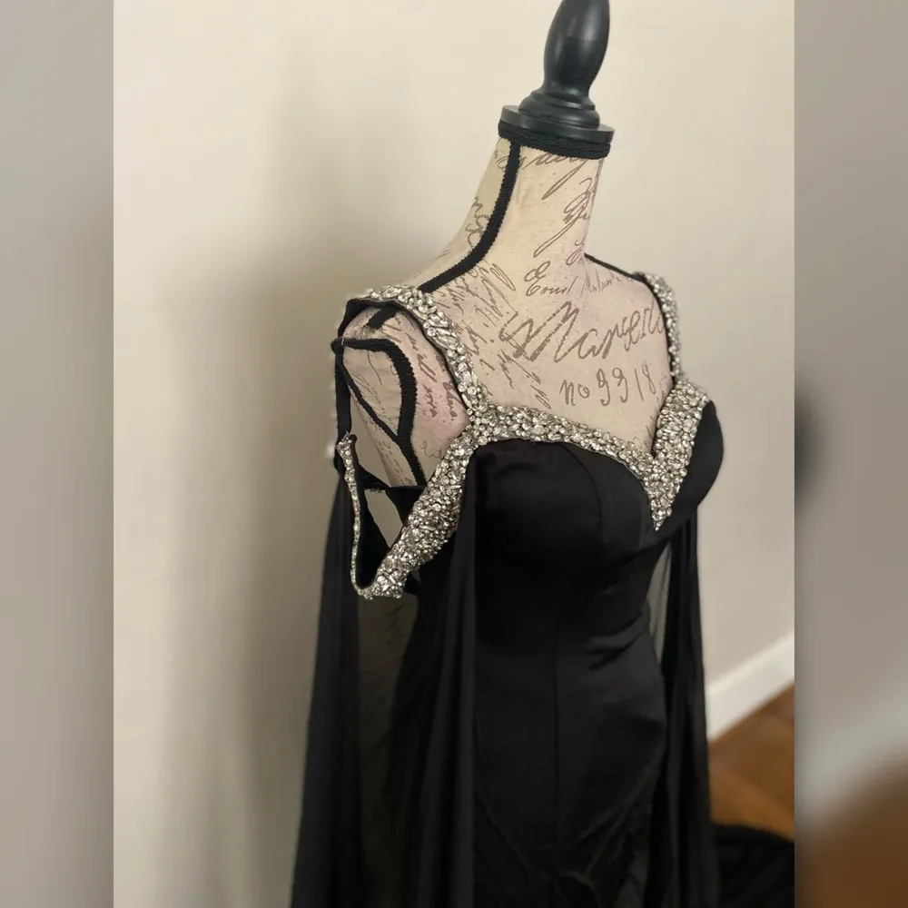 NWT black pageant evening gown, prom dress or black wedding dress Size 2 - Image 4