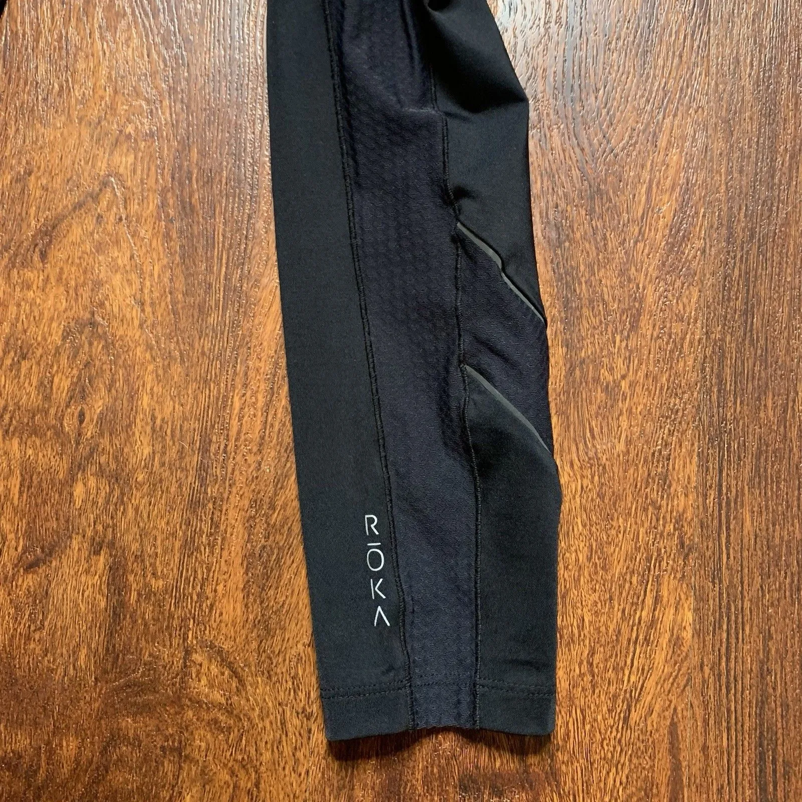 ROKA Black Leggings Tight Women’s Sz M Fitted Mesh Sides Pockets Size M - Image 3