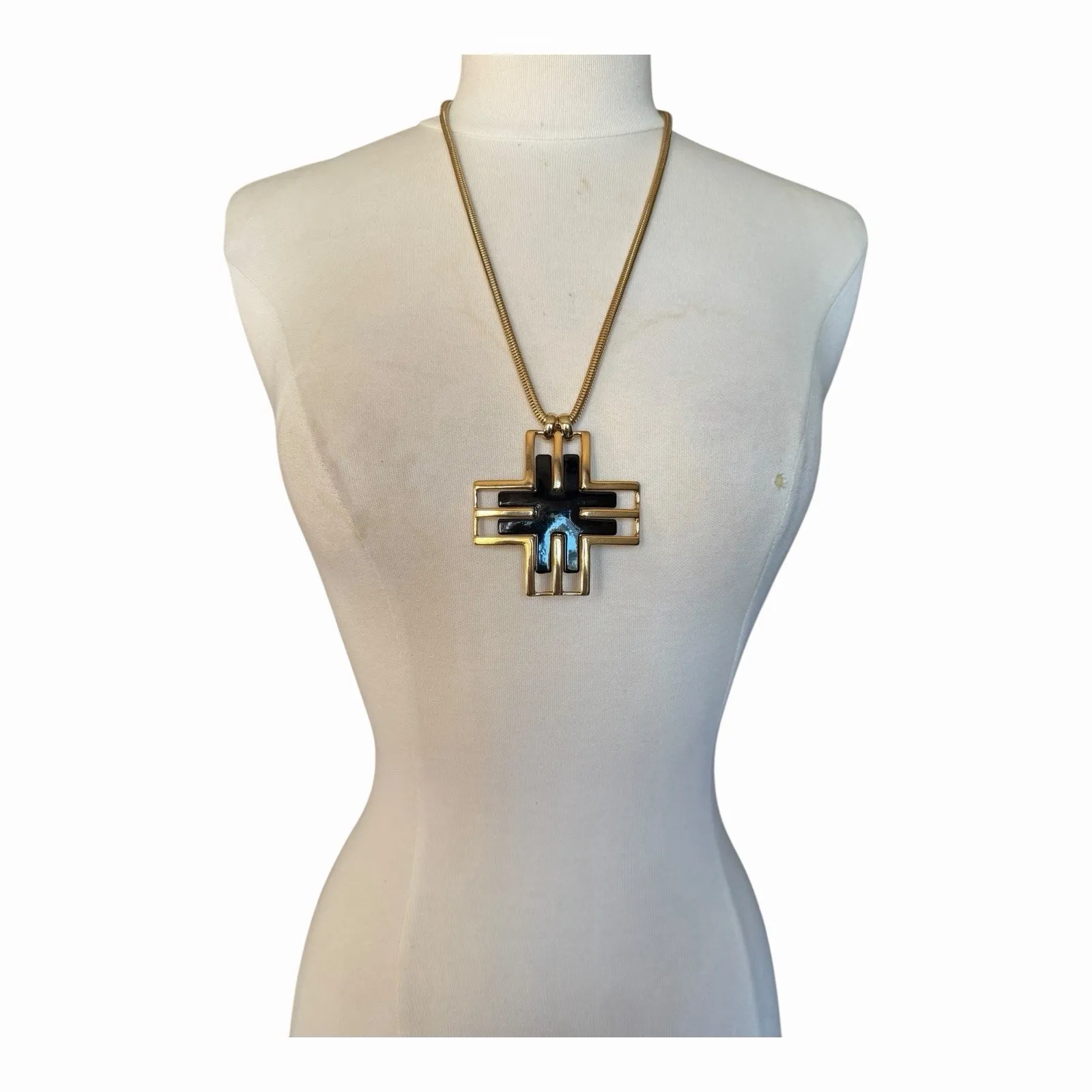 Jules Smith Twitter Cross Statement Necklace Sleek Black Enamel Yellow Gold NWT - Image 2