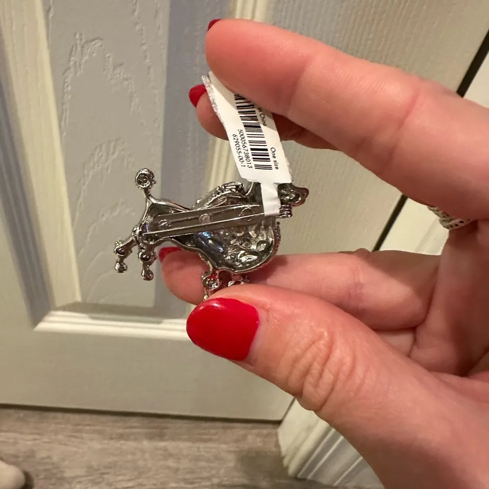 New with tags banana republic poodle brooch pin - Image 3