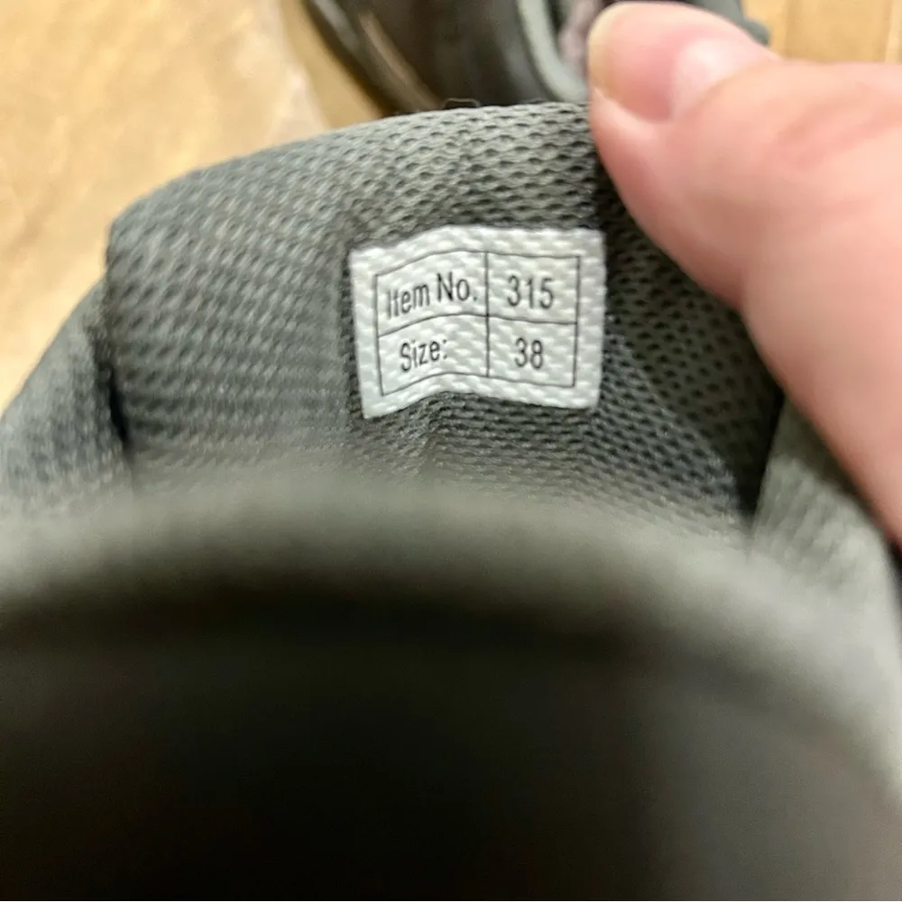 Go Run Sport Women’s Hi Top Sneaker Black Size 7.5 NEW - Image 7