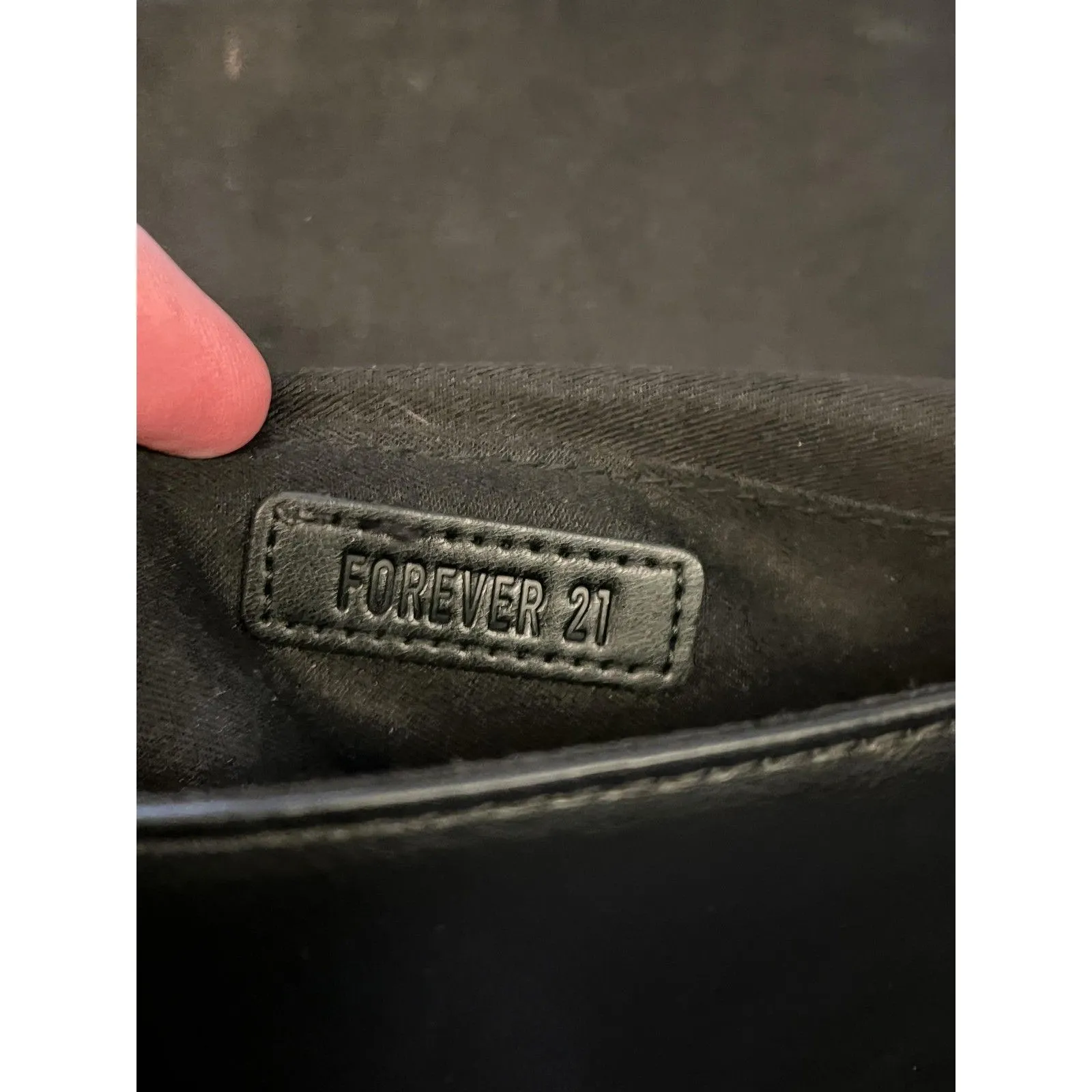 Forever 21 Shoulder Bag Womens Small Black Faux Leather Chain Strap Purse - Image 8