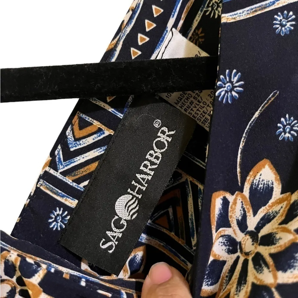 Sag Harbor 90s boho tribal print navy romper with cutout - Image 5