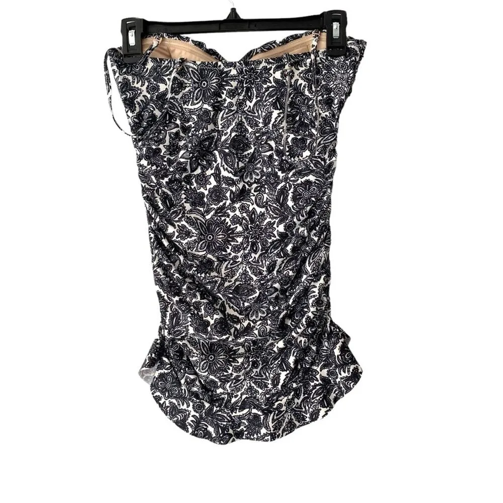 Allihop Anthropologie One Piece Swimsuit Black White Floral Skirted Size small - Image 5