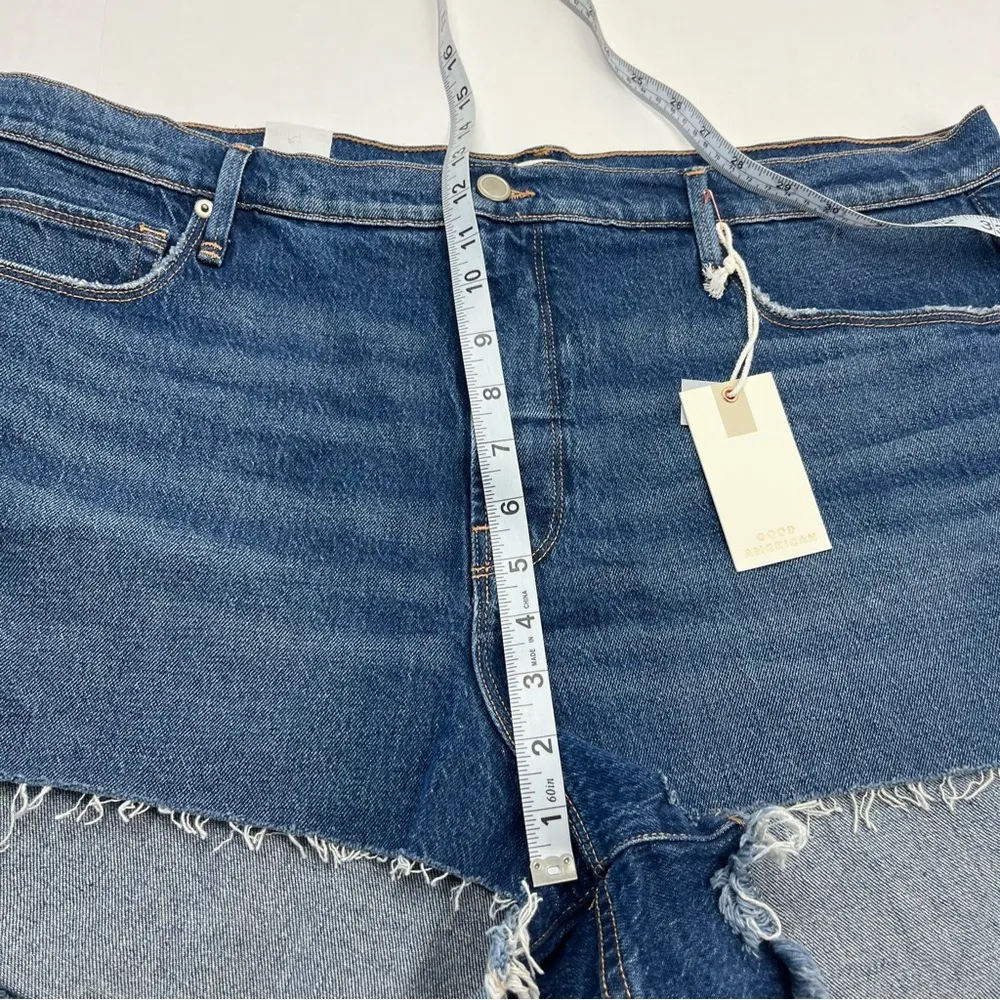 Good American Good '90s Denim Jean Cutoff Shorts Womens SZ 16 Summer Coastal NEW - Image 11