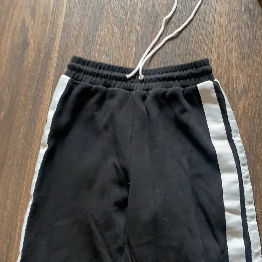 I Am Gia Sweats - Image 3