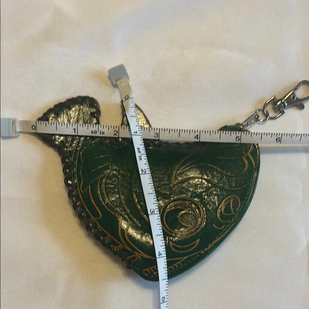 Fish-Shaped Keychain Coin Purse Green GUC - Image 8