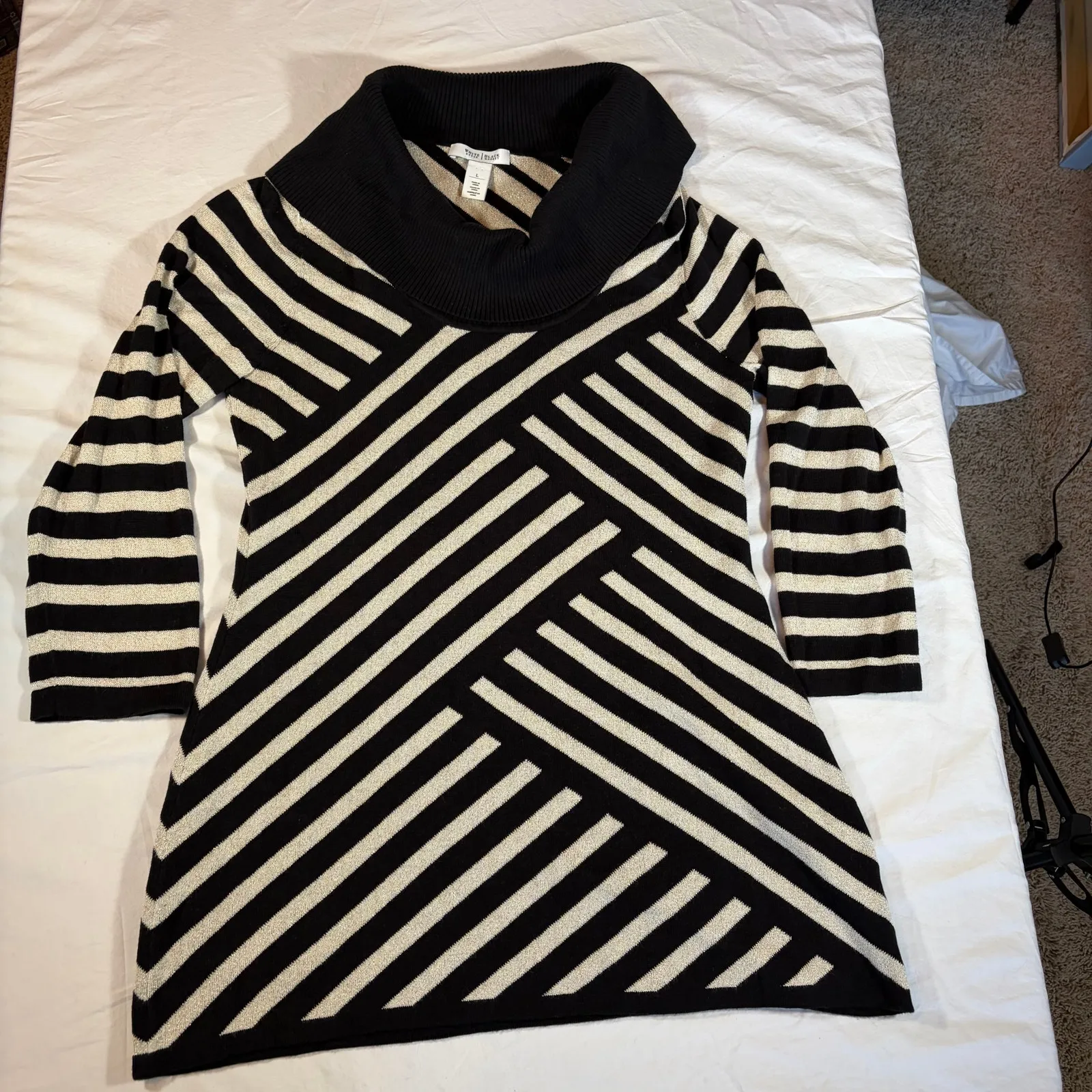 WHBM Women’s sweater tunic length black/cream/gold sparkle stripe. Size L. - Image 7