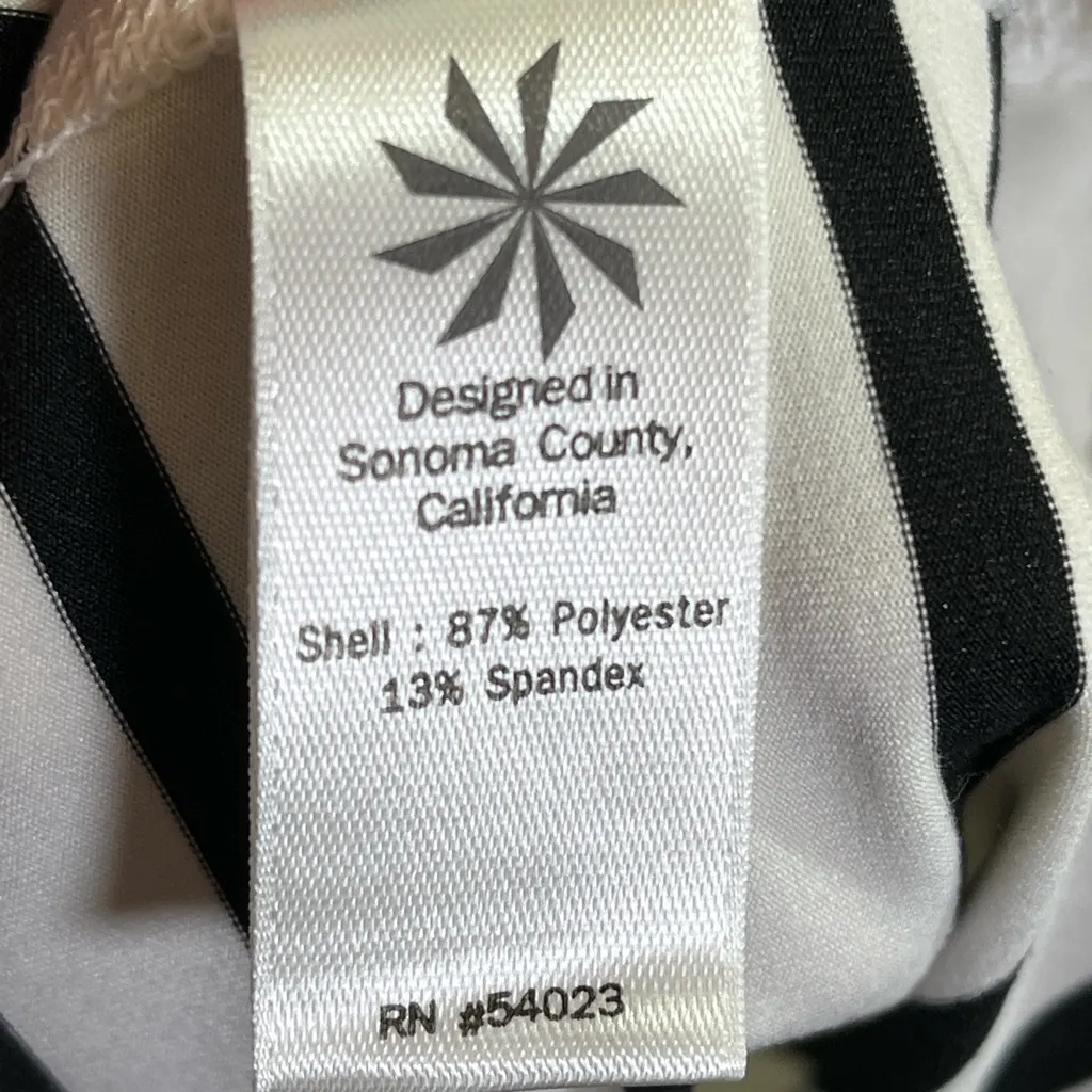 Athleta Stripe Racerback Tank Top Size M Black White Stretch Yoga Gym - Image 4