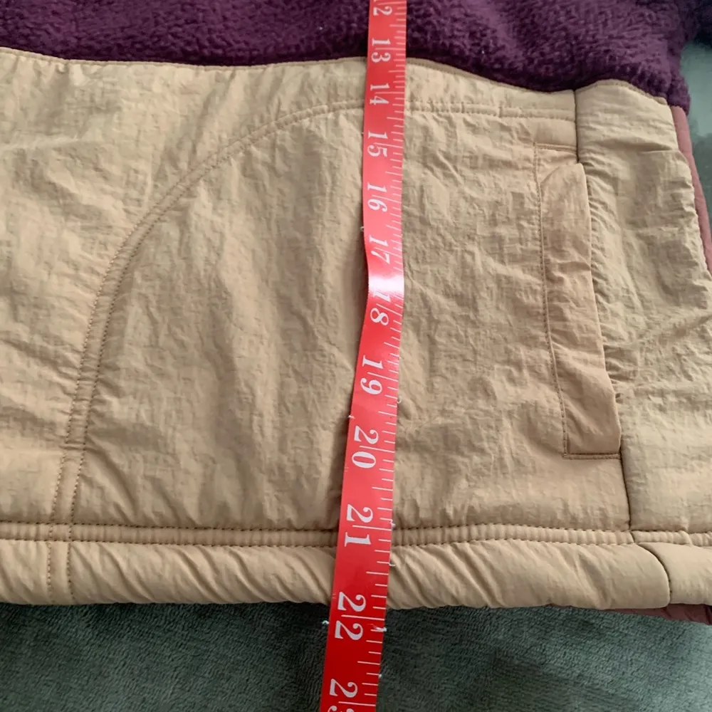 Fabletics Mallory Fleece colorblock Pullover size L - Image 6