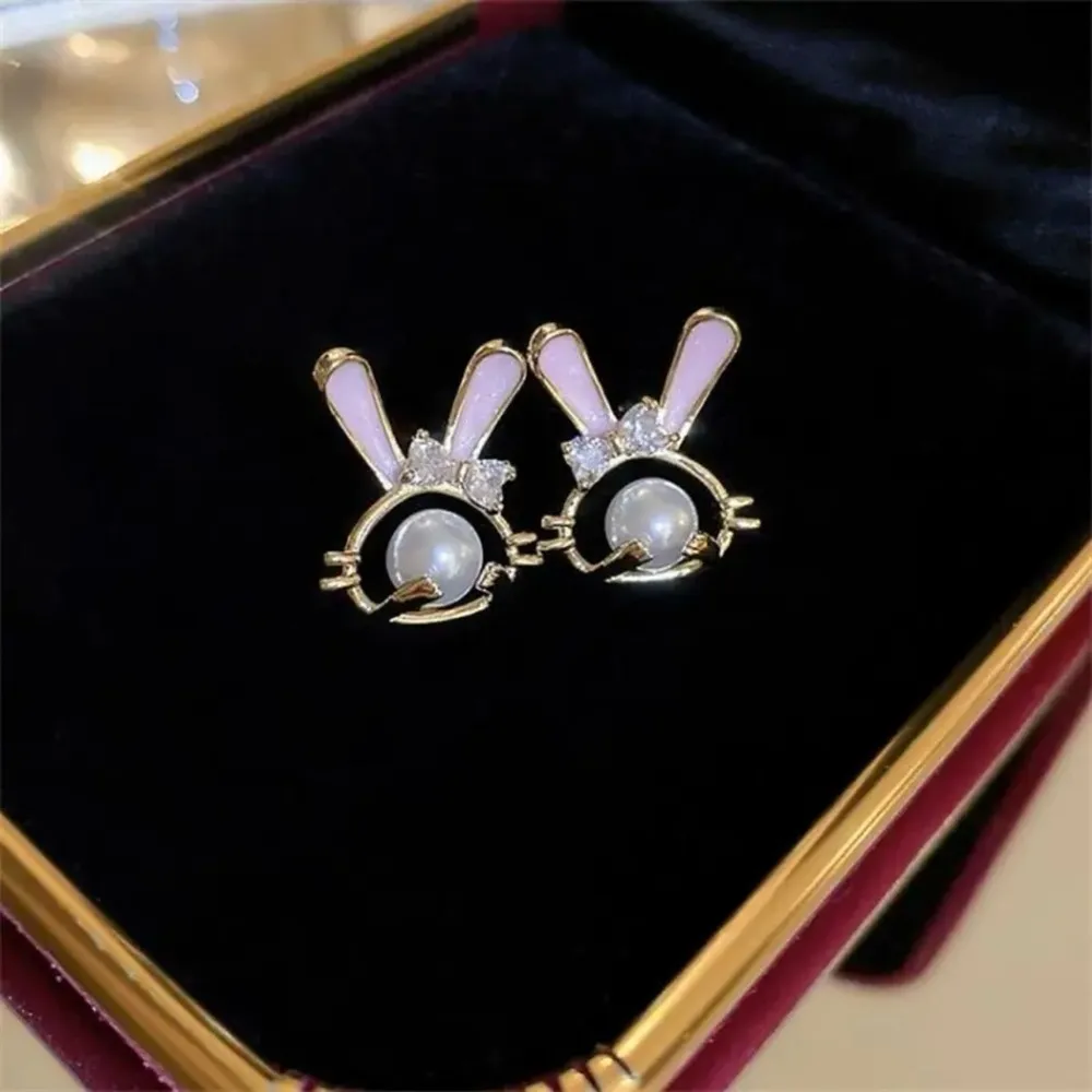 Cute Bunny Pearl Stud Earrings Gold Tone CZ Rabbit Earrings NWT - Image 4