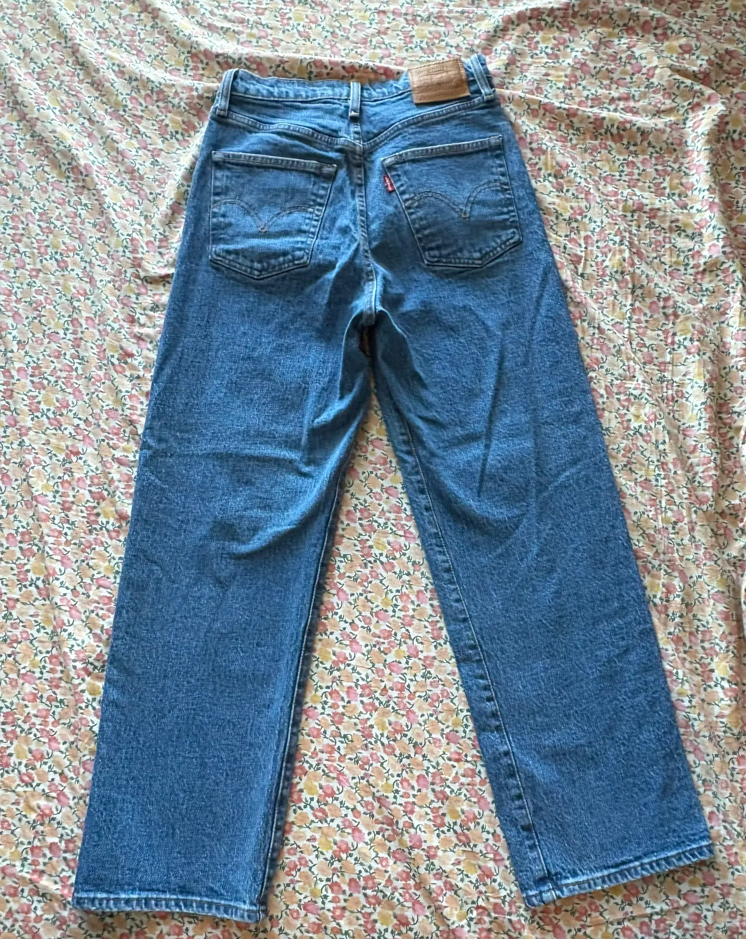 Levi’s Ribcage Straight Ankle Jeans  - Image 3