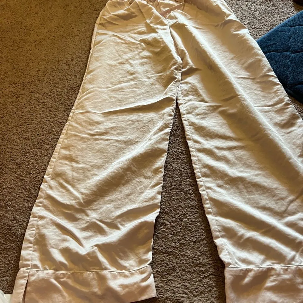 Barefoot Dreams  xs pants - Image 3