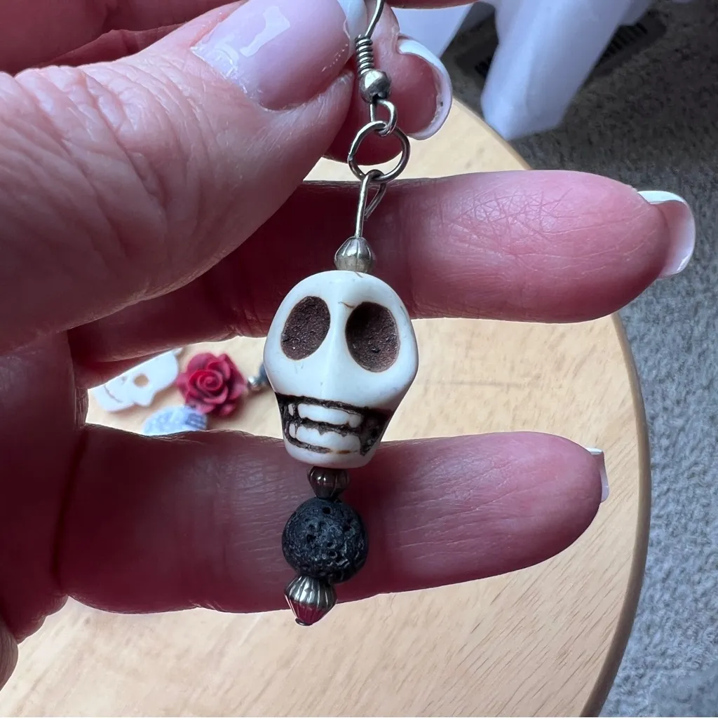 Set of Three Pair Skeleton Halloween Earrings Dangle Rose Skull D3 - Image 4
