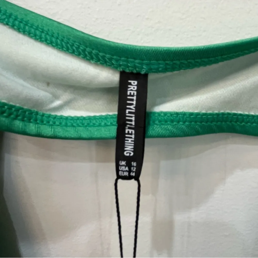 NWT Pretty Little Thing Green Hammered Trim Deep Plunge Cut Out Swimsuit Sz 12 - Image 8