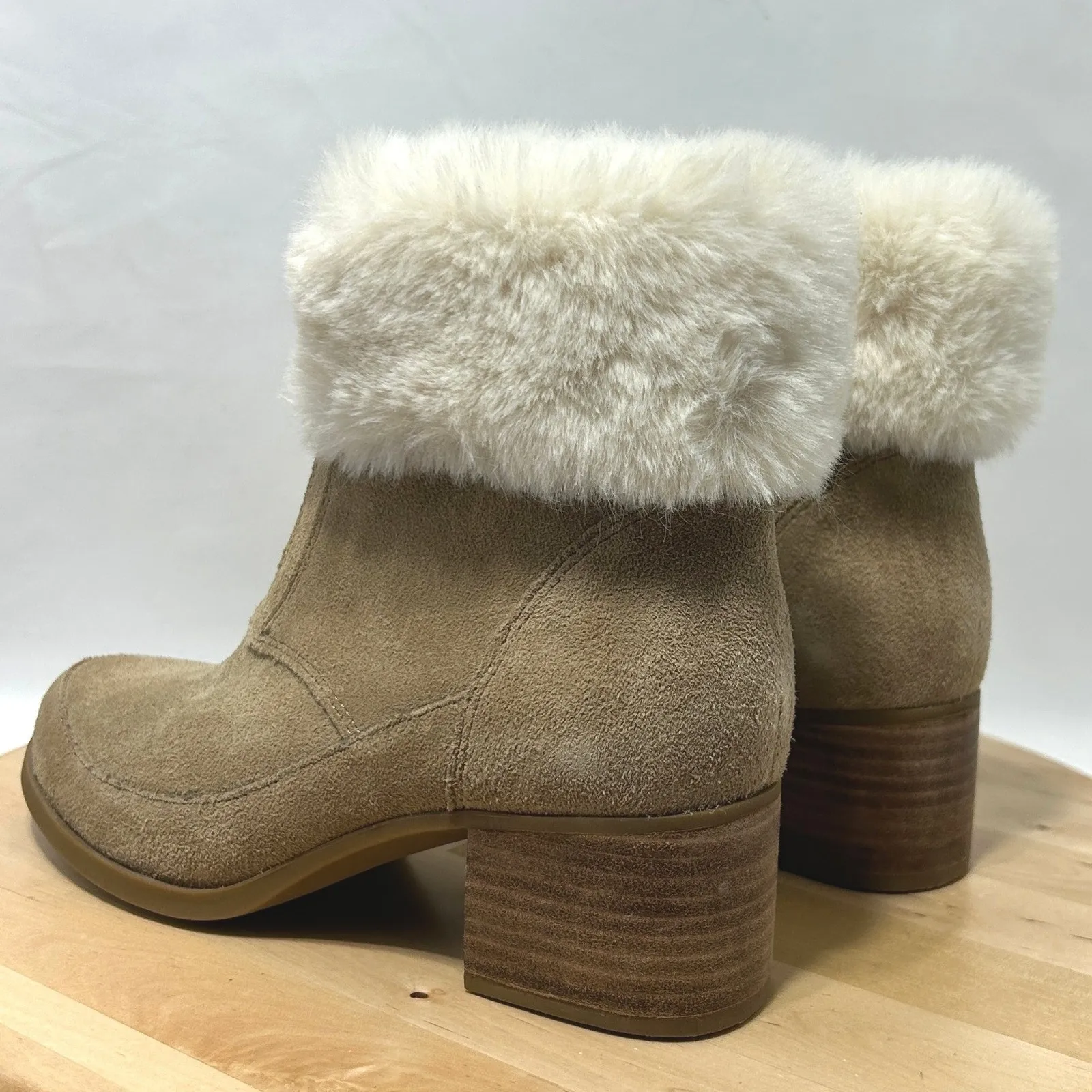 Koolaburra by UGG Daianna Faux Fur Block Heel Ankle Booties Front Zip NWOB - Image 6