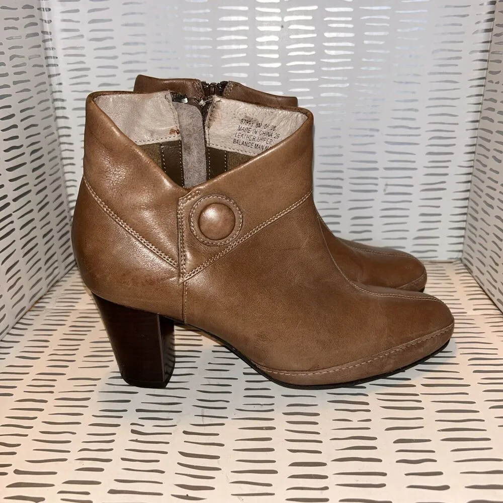 Clarks Brown Leather Boots Comfort‎ Heels Pumps 87393 Women's 8 M - Image 4