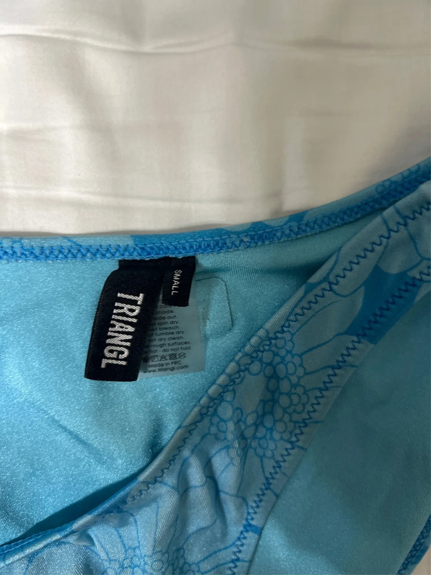 Blue Flower Triangl Bikini - Image 2