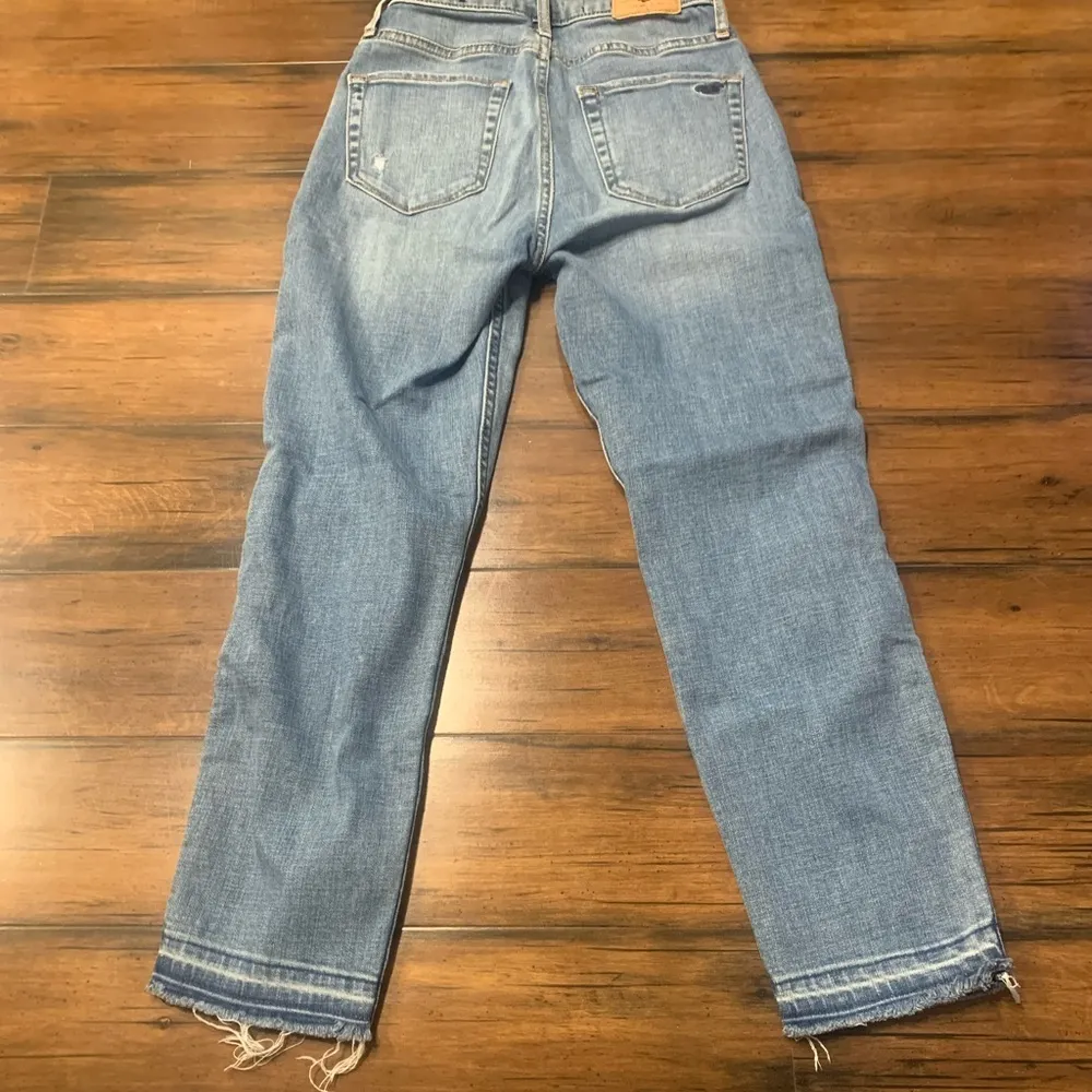 Hollister Distressed Boyfriend High-Rise Jeans - Size 00 - Image 9