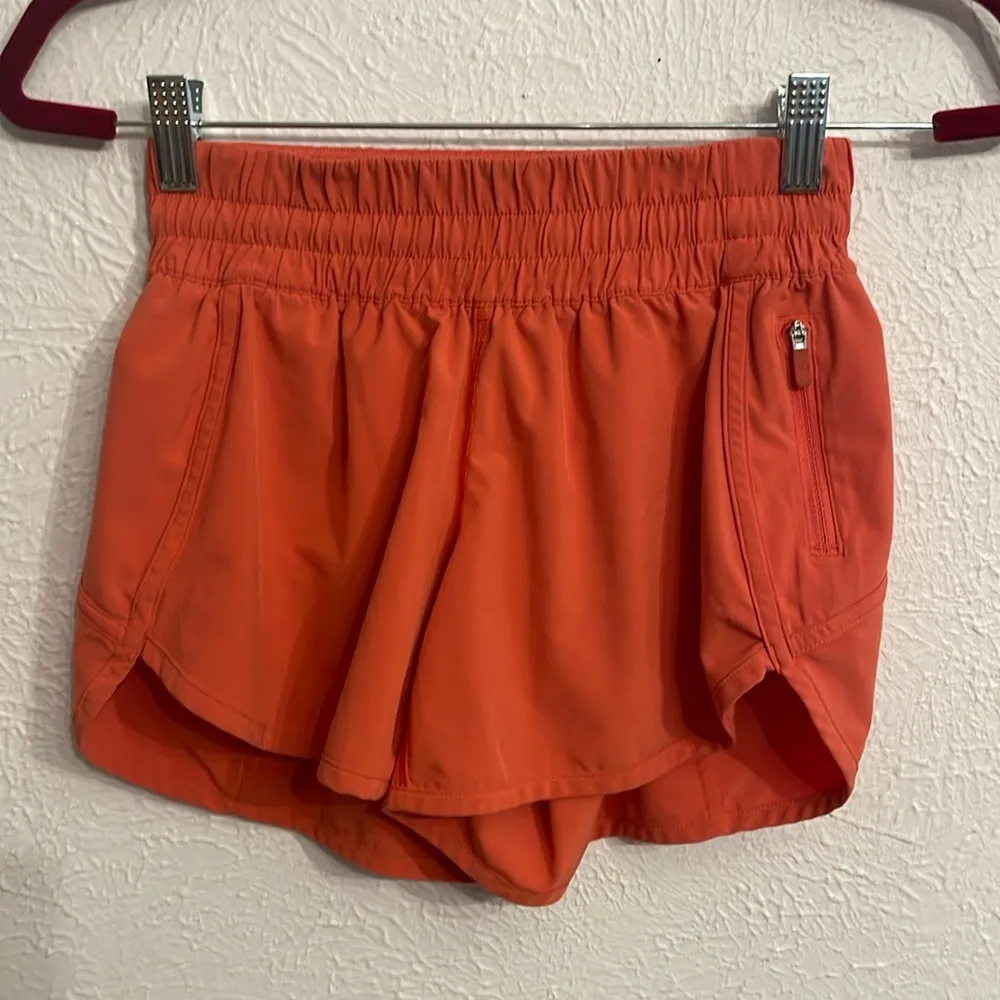 Lululemon Track That Mid-Rise Lined Short 5" - Image 2