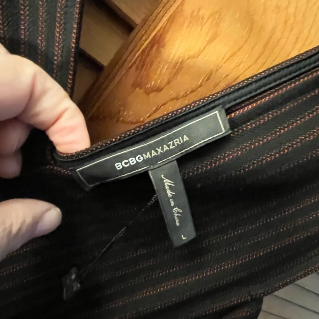 Bcbgmaxazria peplum black red striped lightweight sweater top size large NWT - Image 4